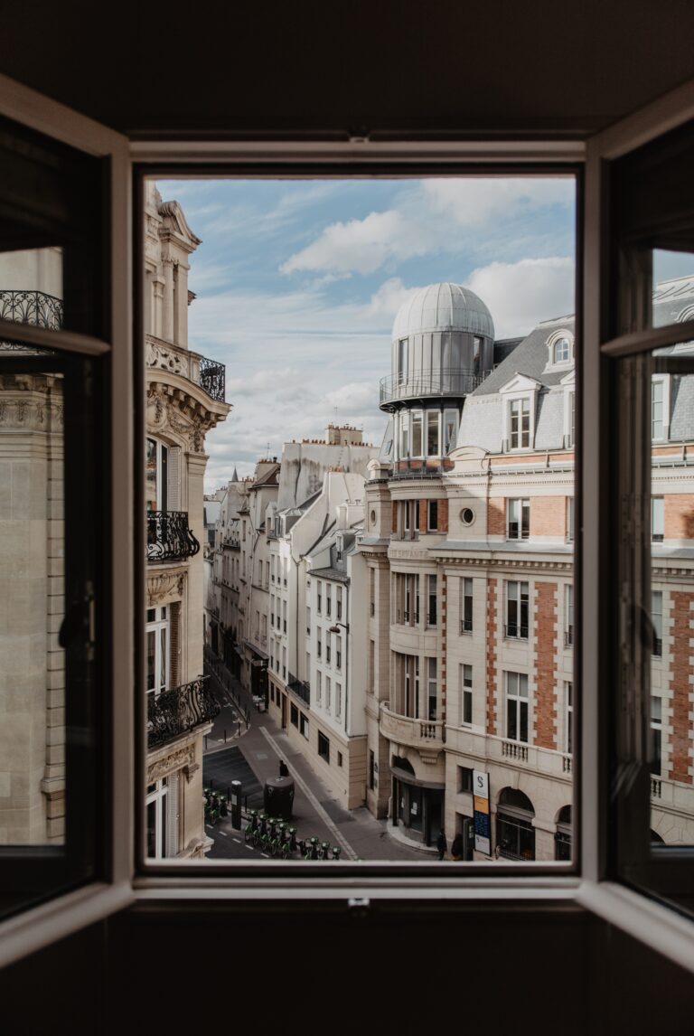 WIndow-Paris